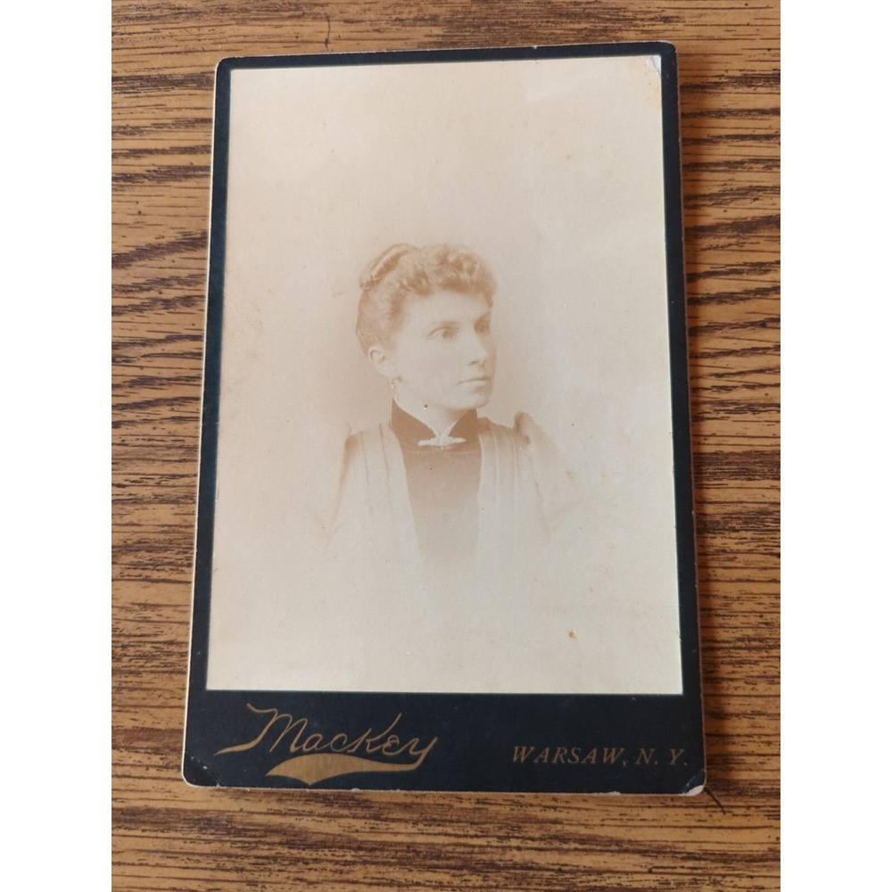 Antique Cabinet Card Photo Victorian Portrait 1800s Woman Mackey Warsaw NY
